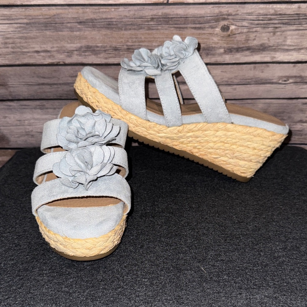 SOUL Naturalizer Oodles Floral Slip On Wedge Sandal